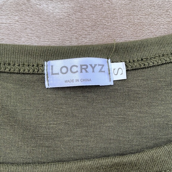LOCRYZ Colorblock Long Sleeve Top, Size Small - Picture 2 of 9